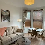 Flat 3, 297 Gillott Road, B16 0Rt